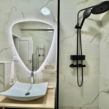 Exclusiviste 2 Apartment *