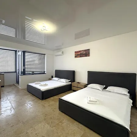 Exclusiviste 2 Apartment *