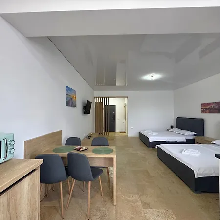 Exclusiviste 2 * Năvodari